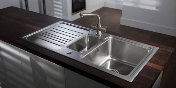 come-pulire-il-lavello-in-acciaio-inox_NG3